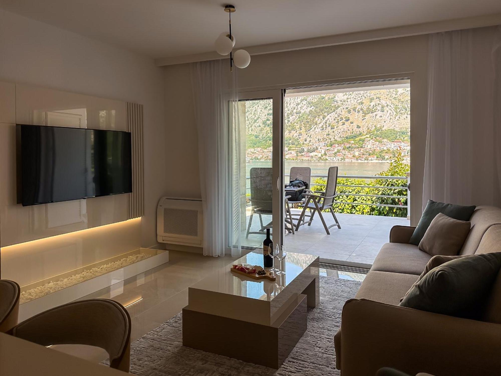 Chillout Apartment In Kotor Bay Exterior photo